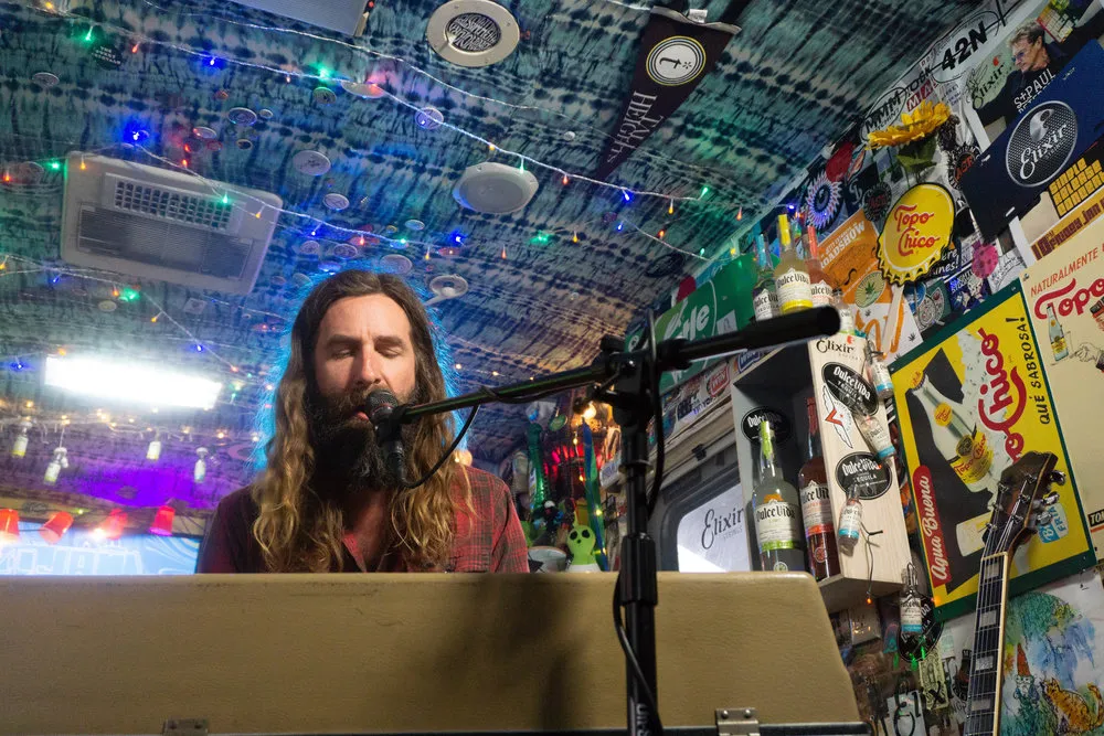 No YouTube: 10 apresentações do canal 'Jam In The Van' que você precisa assistir