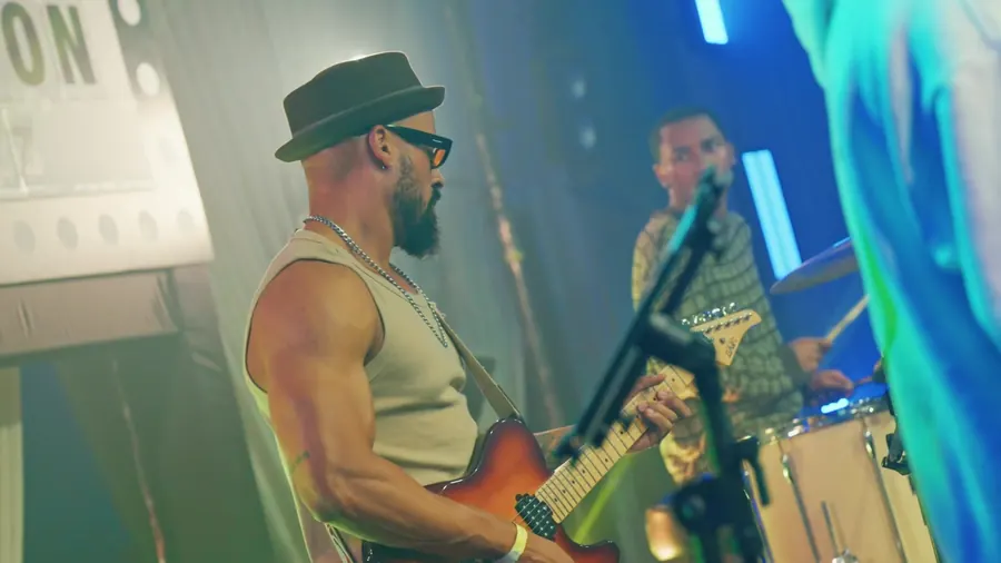 Guitarrista no palco